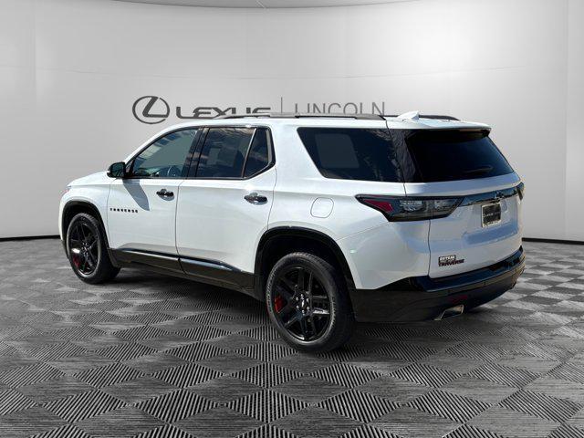 Photo of 2020 Iridescent Pearl Tricoat Chevrolet Traverse