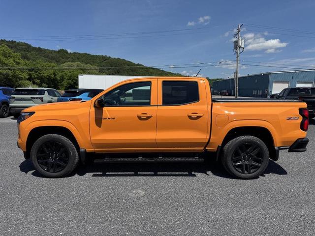 Photo of 2025 Sunrise Orange Chevrolet Colorado