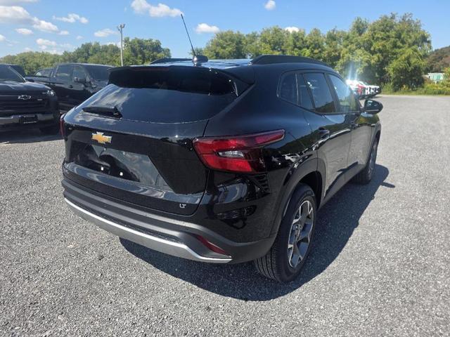 Photo of 2025 Mosaic Black Metallic Chevrolet Trax