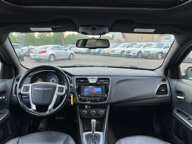 Photo of 2012 Black Chrysler 200
