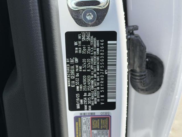 Photo of 2025 Glacial White Pearl Kia Sorento