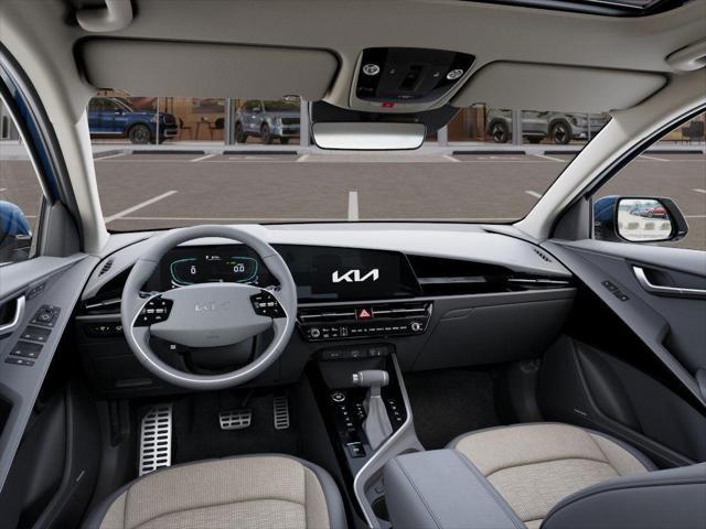 Photo of 2025 Mineral Blue Kia Niro