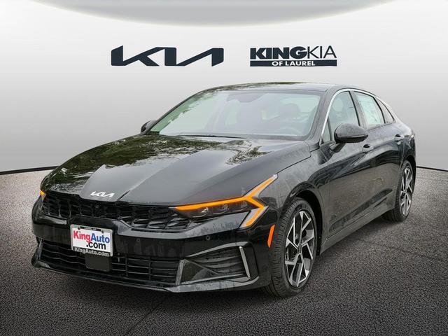 Photo of 2025 Aurora Black Pearl Kia K5