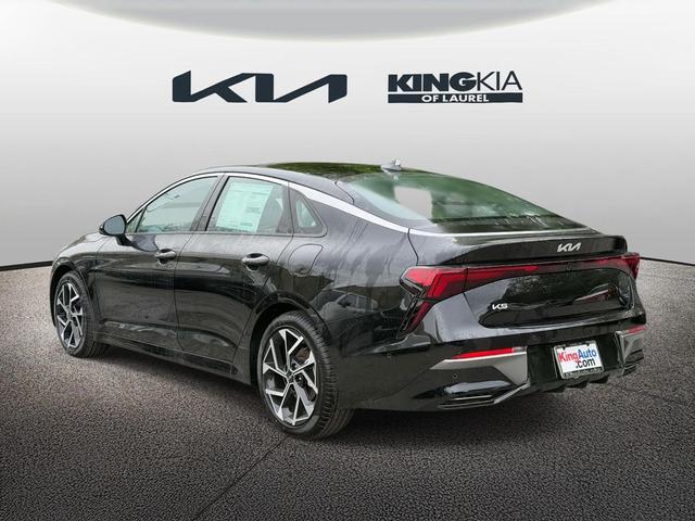 Photo of 2025 Aurora Black Pearl Kia K5