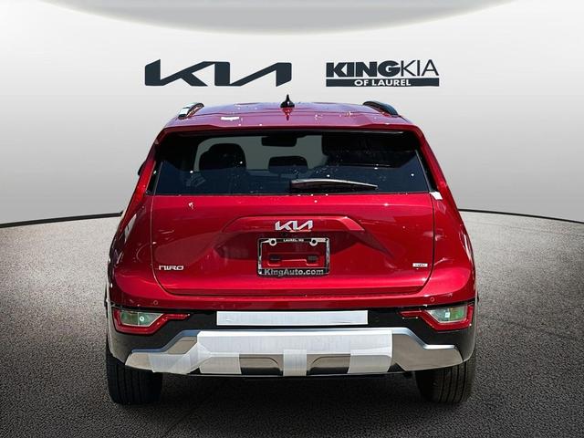 Photo of 2025 Runway Red Kia Niro