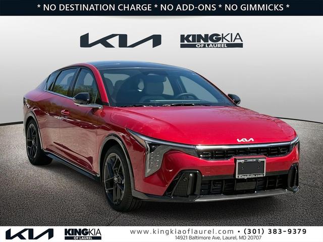 Photo of 2025 Currant Red Kia K4