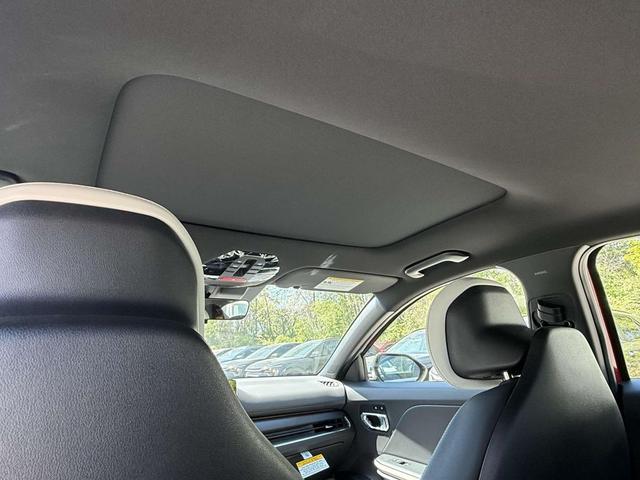 Photo of 2025 Currant Red Kia K4