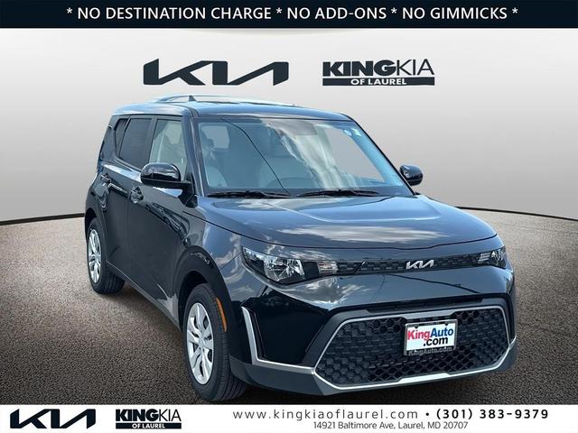 Photo of 2025 Fusion Black Kia Soul
