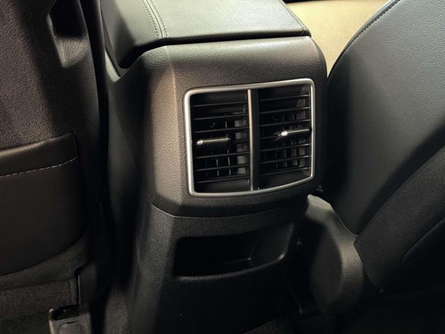 Photo of 2025 Sapphire Blue Kia Sportage