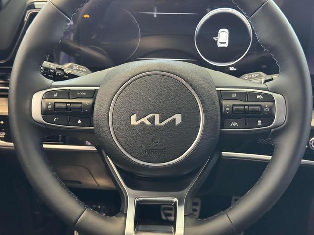 Photo of 2025 Sapphire Blue Kia Sportage
