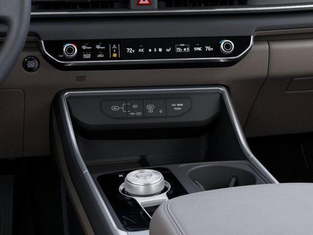 Photo of 2026 Snow White Kia Carnival Hybrid