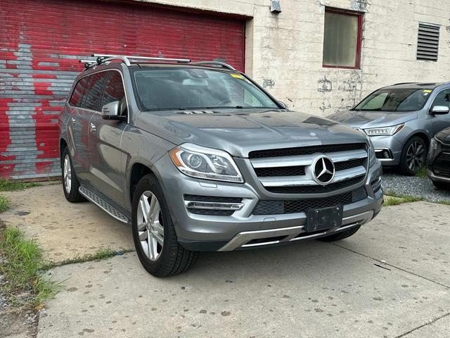 Photo of 2016 Steel Gray Metallic Mercedes-Benz GL-Class