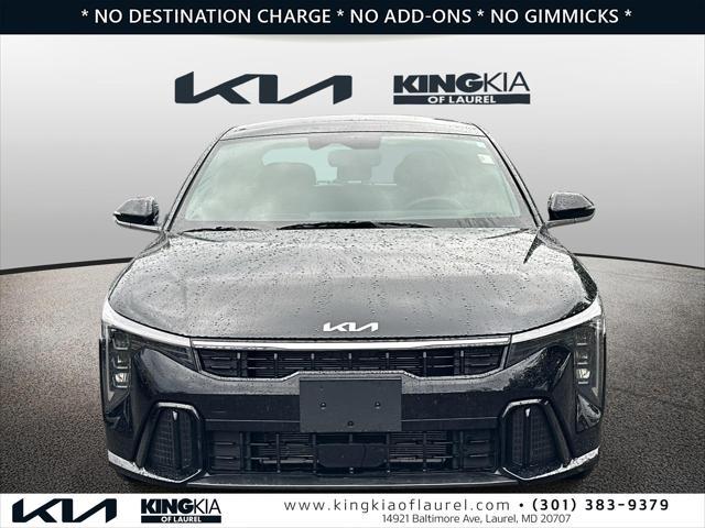 Photo of 2025 Aurora Black Pearl Kia K4