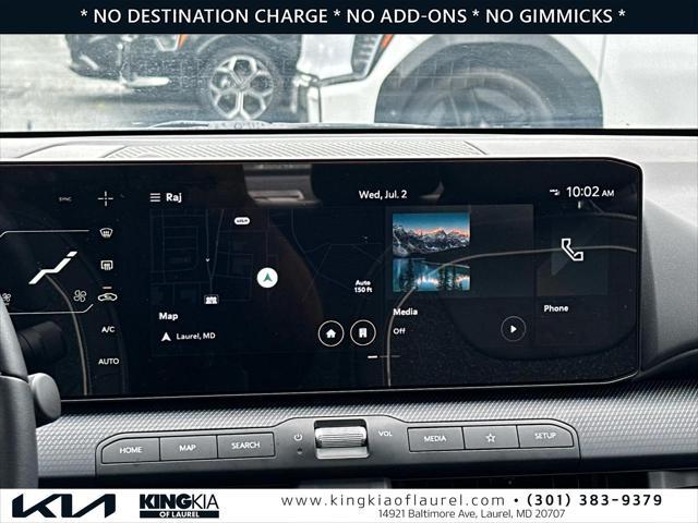 Photo of 2025 Aurora Black Pearl Kia K4