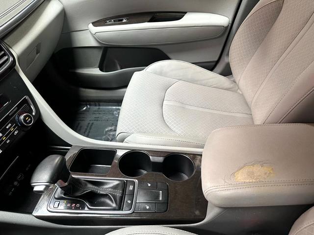 Photo of 2016 Gray Kia Optima