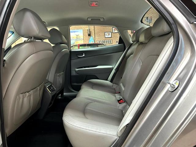 Photo of 2016 Gray Kia Optima