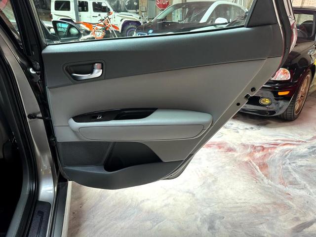 Photo of 2016 Gray Kia Optima