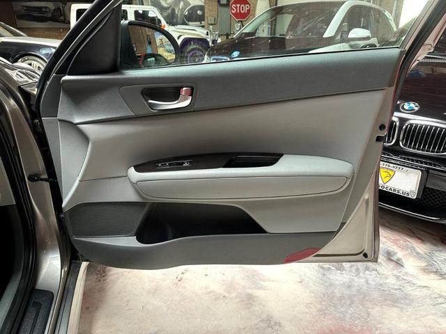Photo of 2016 Gray Kia Optima