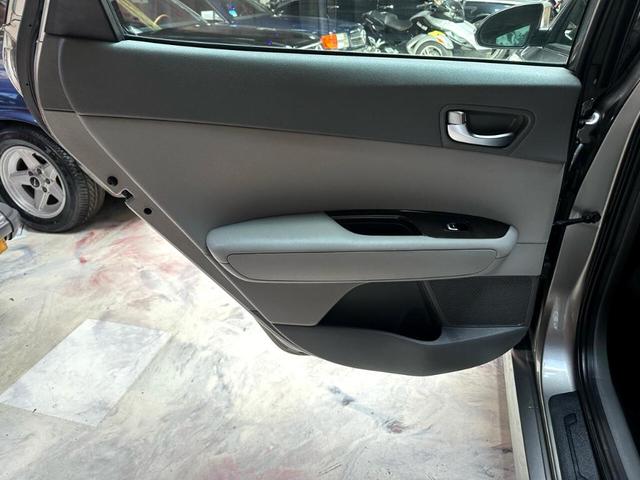 Photo of 2016 Gray Kia Optima