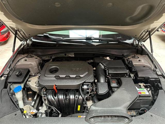 Photo of 2016 Gray Kia Optima
