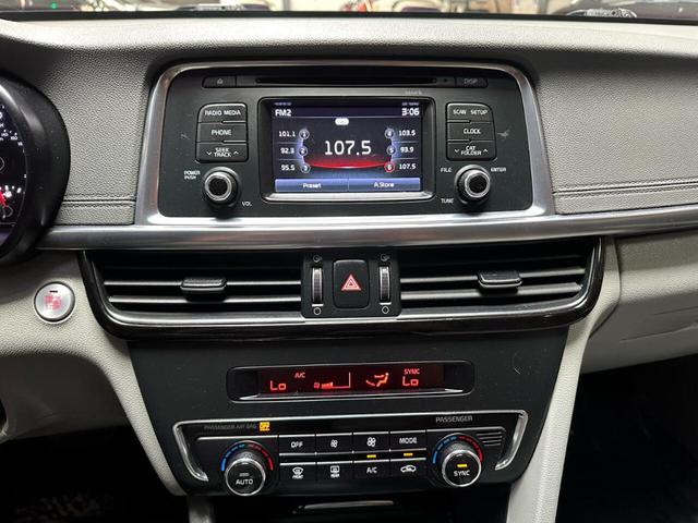 Photo of 2016 Gray Kia Optima