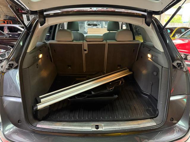Photo of 2017 Daytona Gray Pearl Effect Audi Q5
