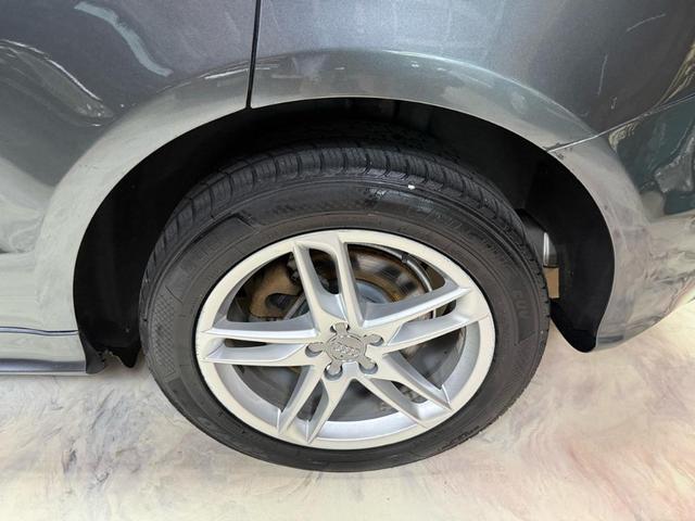 Photo of 2017 Daytona Gray Pearl Effect Audi Q5