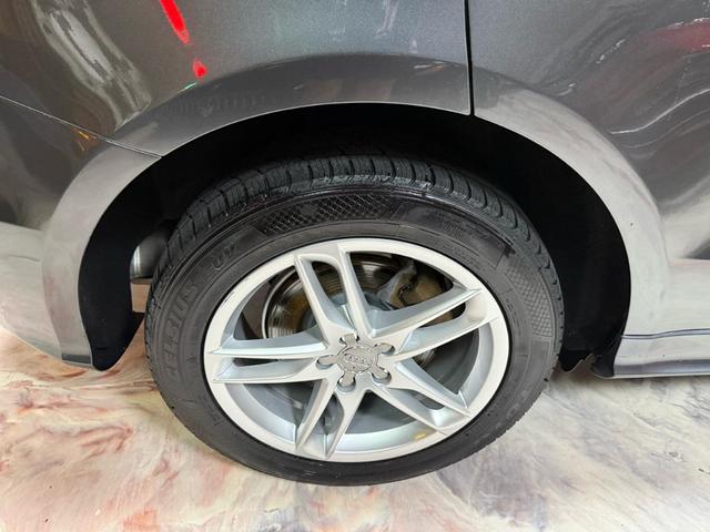 Photo of 2017 Daytona Gray Pearl Effect Audi Q5