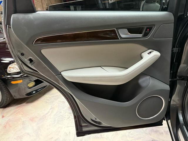 Photo of 2017 Daytona Gray Pearl Effect Audi Q5