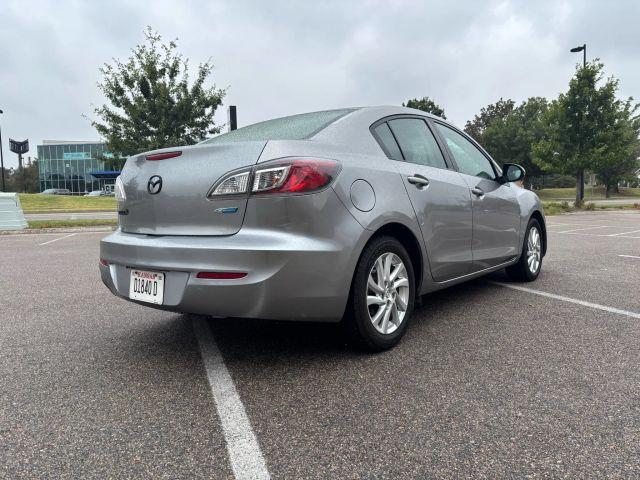 Photo of 2012 Liquid Silver Metallic Mazda Mazda3