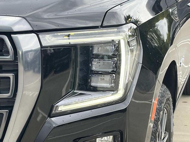 Photo of 2024 Onyx Black GMC Yukon