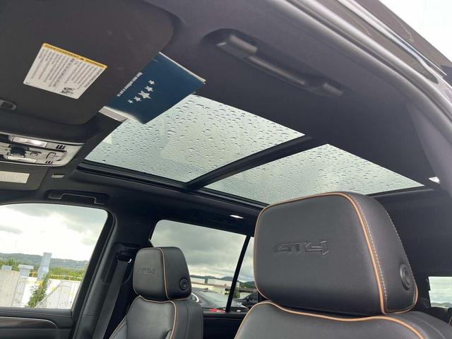 Photo of 2024 Onyx Black GMC Yukon