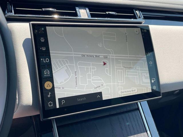 Photo of 2026 Giola Green Metallic Land Rover Range Rover Velar