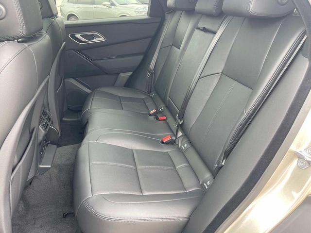 Photo of 2026 Batumi Gold Premium Metallic Land Rover Range Rover Velar