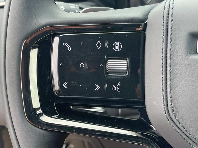 Photo of 2026 Batumi Gold Premium Metallic Land Rover Range Rover Velar
