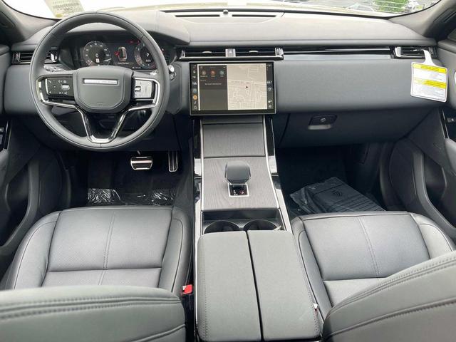 Photo of 2026 Batumi Gold Premium Metallic Land Rover Range Rover Velar