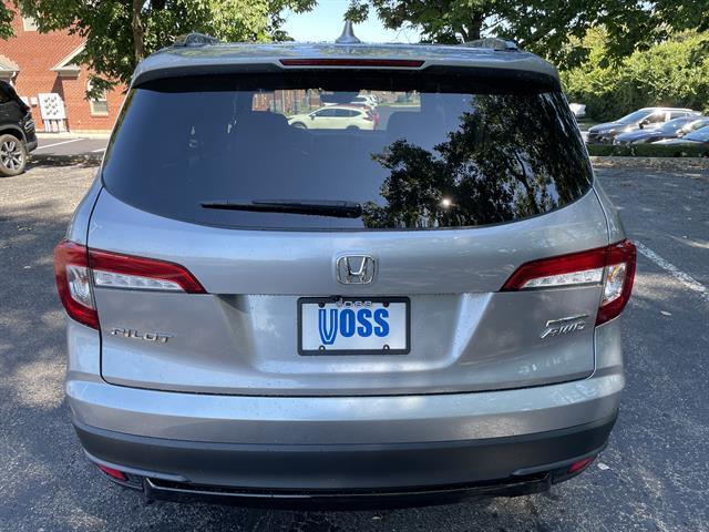 Photo of 2022 Lunar Silver Metallic Honda Pilot