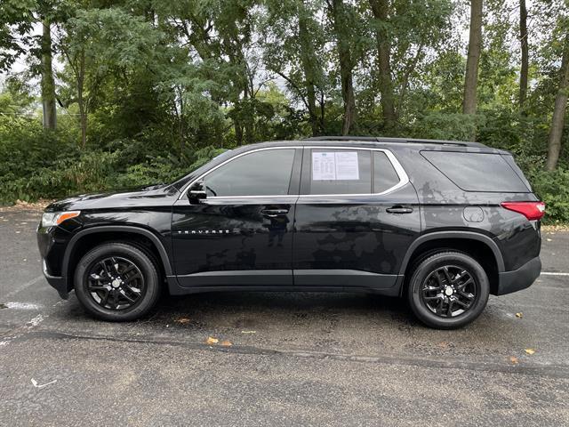 Photo of 2020 Mosaic Black Metallic Chevrolet Traverse