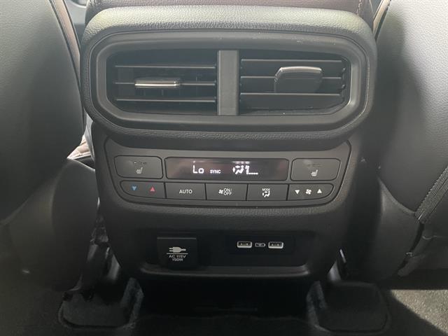 Photo of 2023 Crystal Black Pearl Honda Pilot