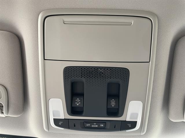 Photo of 2023 Crystal Black Pearl Honda Pilot