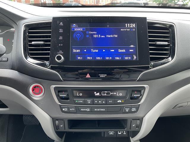 Photo of 2023 GRAY Honda Ridgeline