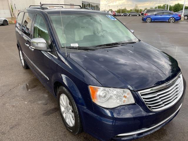 2016 Chrysler Town & Country