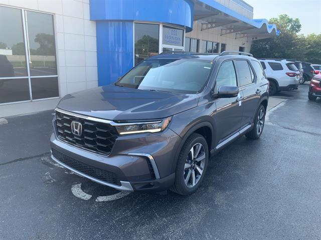 Photo of 2025 Modern Steel Metallic Honda Pilot