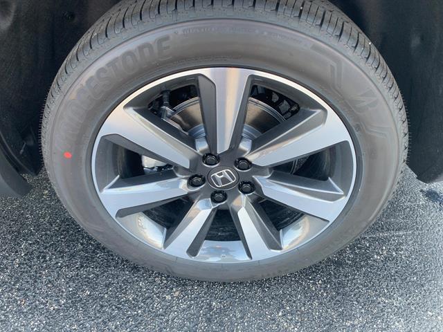 Photo of 2025 Modern Steel Metallic Honda Pilot