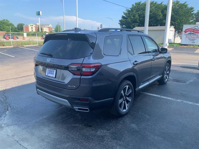 Photo of 2025 Modern Steel Metallic Honda Pilot