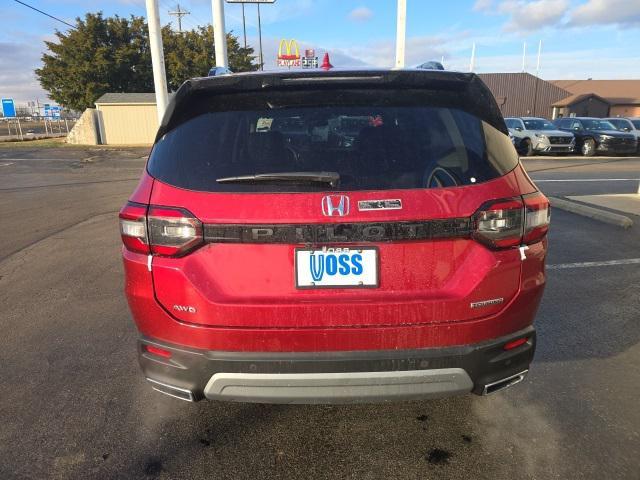 Photo of 2025 Radiant Red Metallic II Honda Pilot