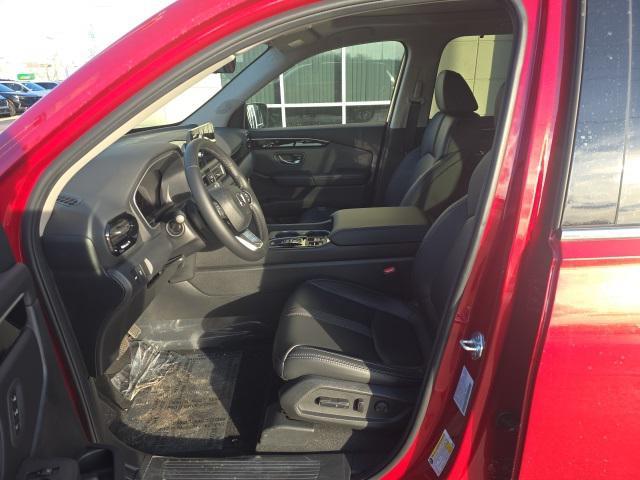 Photo of 2025 Radiant Red Metallic II Honda Pilot