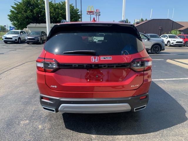 Photo of 2025 Radiant Red Metallic II Honda Pilot