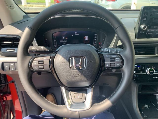 Photo of 2025 Radiant Red Metallic II Honda Pilot