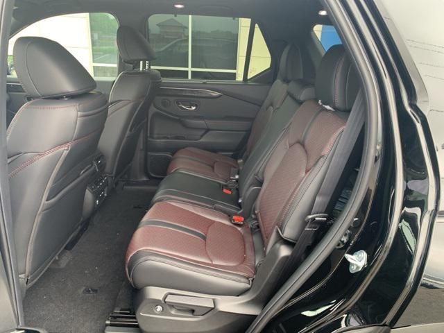 Photo of 2025 Crystal Black Pearl Honda Pilot